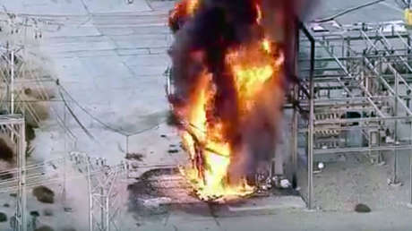 Una explosión en una central de Los Ángeles provoca grandes cortes de electricidad (VIDEOS)