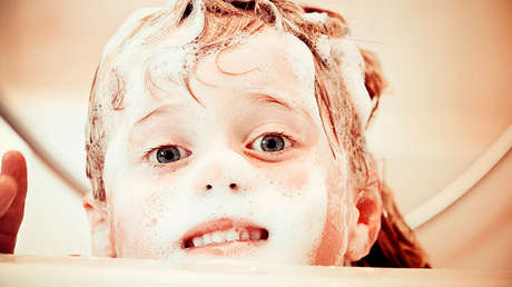 12 años de cárcel por bañar a su bebé con agua hirviendo