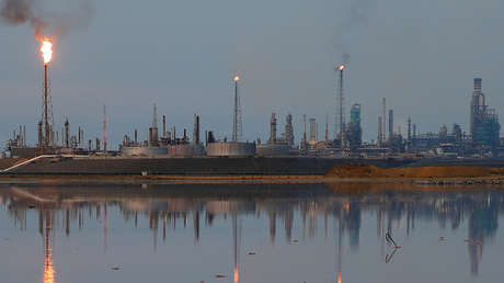 Petrolera estadounidense firma convenio con gobierno de Venezuela