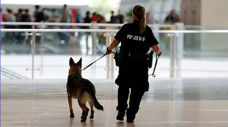 La policía de California golpea a una joven de 19 años al confundirla con un delincuente