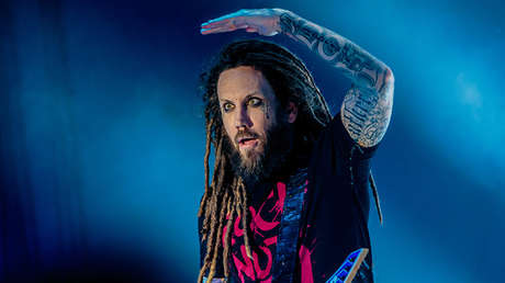 Críticas al guitarrista de Korn por tachar de "acto cobarde" el suicidio de Chester Bennington