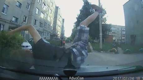 Un conductor atropella a un niño por culpa del sol