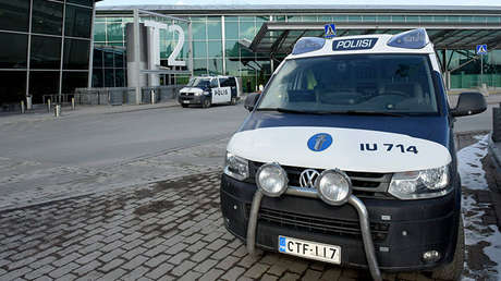 Un coche arrolla a una multitud en Helsinki