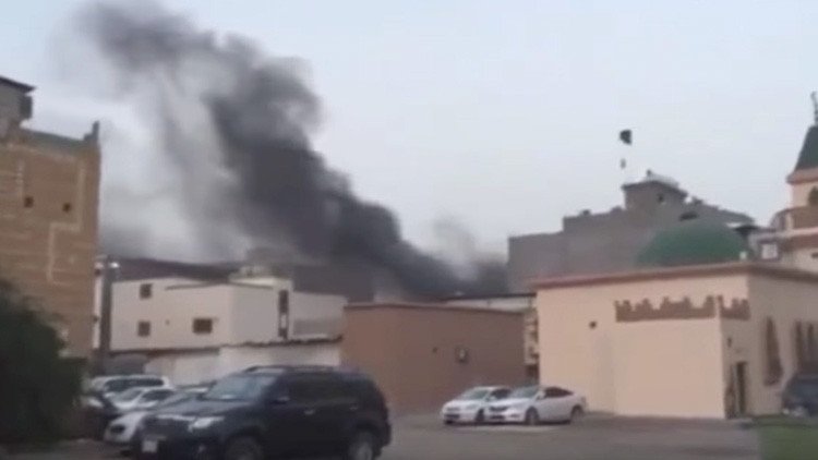 "Los cuerpos aún permanecen en las calles": Una ciudad saudita, asediada por su propio Gobierno