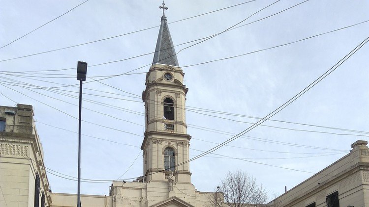 Miles de argentinos rezan para pedir "pan, salud y trabajo"