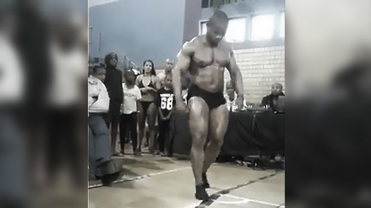 FUERTES IMÁGENES: Un campeón de fisicoculturismo muere al intentar realizar un salto hacia atrás
