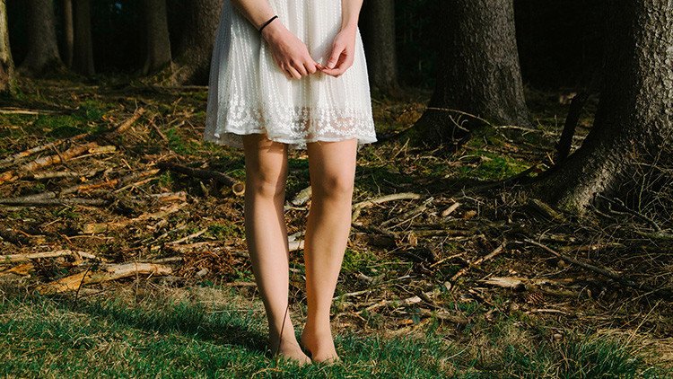 "Bombón es un dulce, no una mujer": Larousse arremete contra el acoso sexual en México