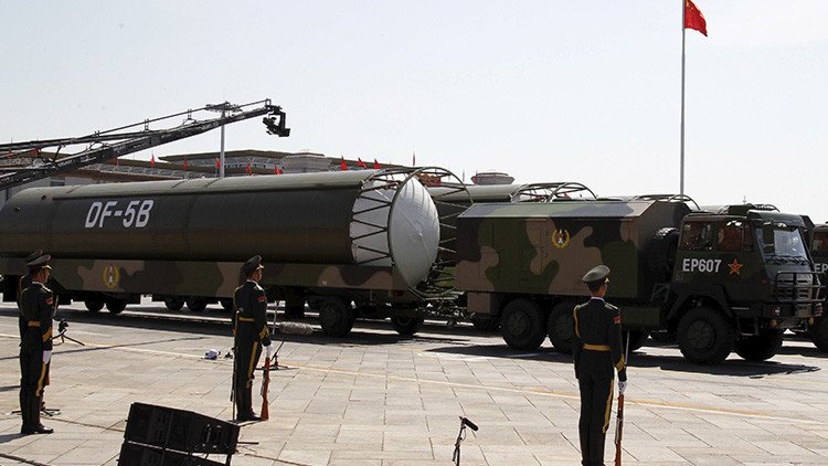 'Acosadores espaciales': Cómo China podría ganar una guerra contra EE.UU.