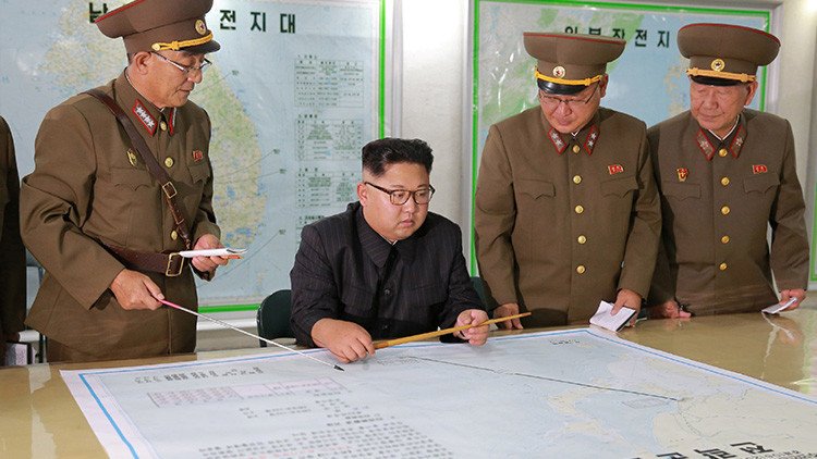 FOTOS: Pionyang muestra la posible trayectoria del misil que caería cerca de Guam