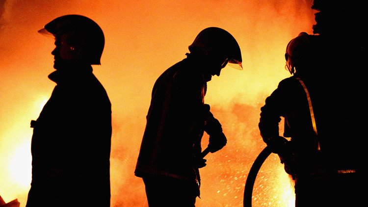 Un gran incendio se desata en Glasgow