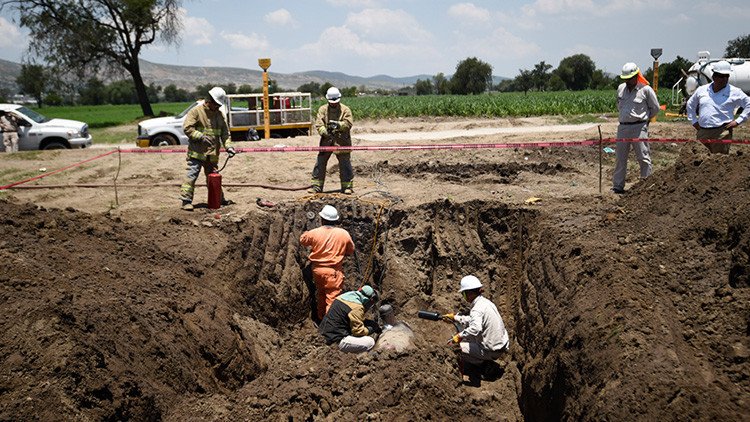 Toda una economía por la borda: 28 tomas clandestinas en ductos de Pemex al día
