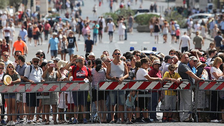 Italia instala barreras de hormigón en lugares de interés turístico tras el atentado en Barcelona