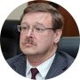 Konstantín Kosachov, presidente del Comité de Exteriores de la Cámara Alta de la Asamblea Federal.