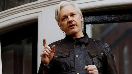 Assange aconseja a Maduro "adoptar la Constitución saudita" para gustar a EE.UU.