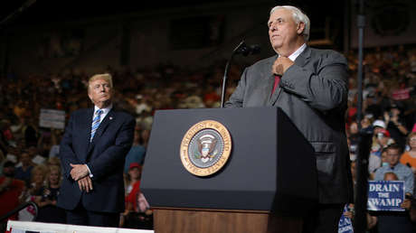 El gobernador de Virginia Occidental cambia de bando y los republicanos controlan 26 estados