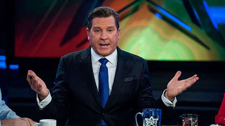 Fox News suspende a un presentador por enviar imágenes inapropiadas a compañeras de trabajo