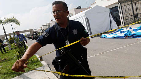 Degolla a sus hijos y le manda las fotos de sus cuerpos a su esposo antes de suicidarse