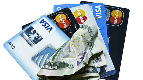 Las deudas de tarjetas de crédito en EE.UU. alcanzan un nivel histórico