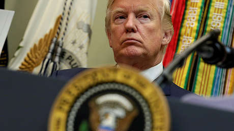 "En Washington todos actúan como si Trump no fuese el presidente"