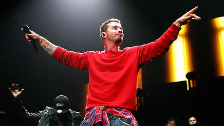  Acusan al reguetonero colombiano J Balvin de estafa en Bolivia