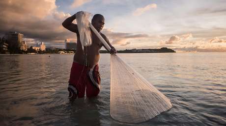 Las emisoras de radio de la isla de Guam activan por error alertas de emergencia  