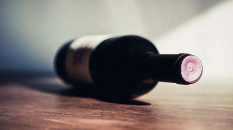 Beber una copa de vino al día prolonga la vida