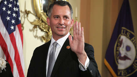 Excongresista de EE.UU.: "Corea del Norte dejará de existir si ataca Guam"