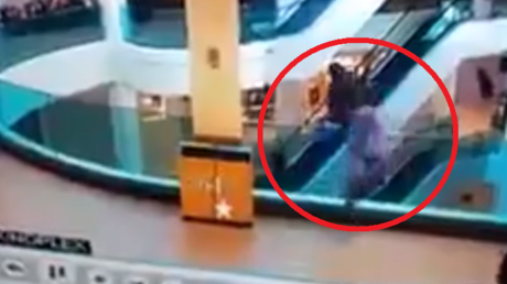 Intenta suicidarse saltando desde un tercer piso y termina en el hospital