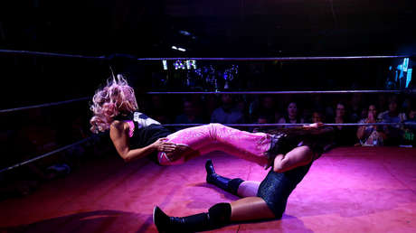 Pelear como una chica: La vibrante energía de la lucha femenina