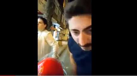 Transmite en vivo el momento en que es atropellado por un auto en la calle 