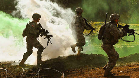 Trump firma el decreto que veta el servicio militar a los transgéneros y explica por qué lo hace 