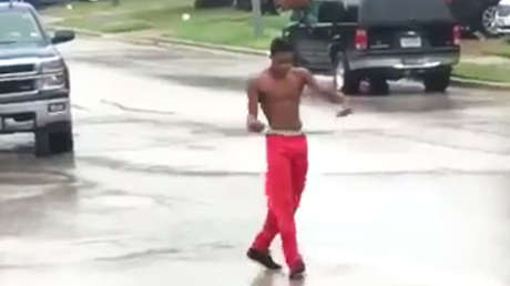 'Batalla de bailes' bajo el temporal reta al huracán Harvey en Texas (videos)