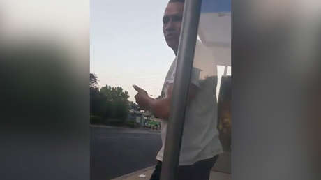 "Me tienes hasta los cojones": la chica que se enfrentó a su acosador y grabó el momento (VIDEO)