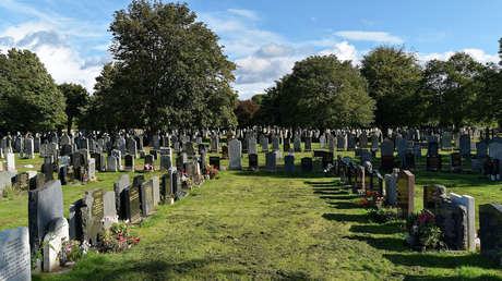 Profanan con símbolos nazis las tumbas de los brigadistas internacionales en un cementerio de Madrid