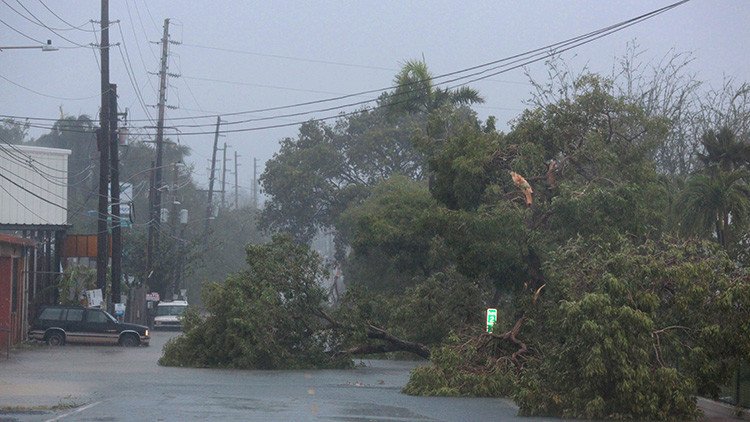 "La isla de Barbuda no es apta para la vida": El huracán Irma siembra la destrucción en el Caribe