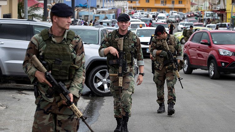 Hijo de Richard Branson alerta de disturbios y "presos armados" en el Caribe tras el paso de Irma