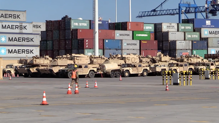 EE.UU. envía equipo bélico a Polonia para reforzar su presencia cerca de Rusia (video)