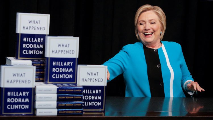 Hillary Clinton se compara con una reina de 'Juego de Tronos' en sus memorias