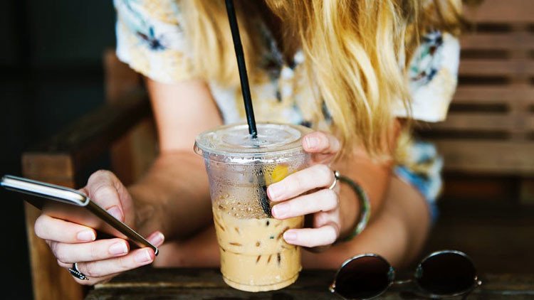 El juez español que incendió Twitter: "Las niñas actualmente se hacen fotos como putas" (VIDEO)