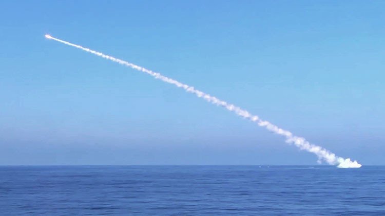 Rusia quemará los equipos electrónicos hostiles con bombas de microondas