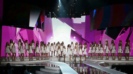 Una reina de belleza devuelve su corona porque le exigen bajar de peso (FOTOS)