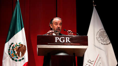 El procurador de México, envuelto en una polémica por la matriculación de un Ferrari