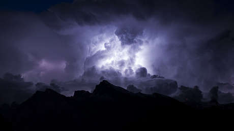 VIDEO: El insólito fenómeno aéreo registrado en México durante el fortísimo sismo de 8,2