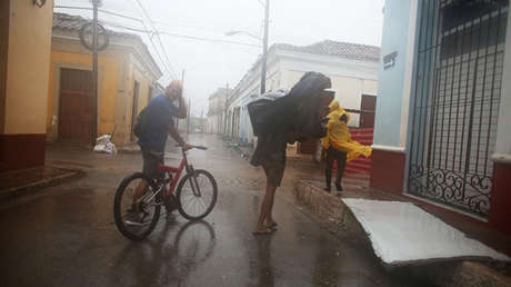 El huracán Irma baja a categoría 3, pero se espera que aumente su fuerza