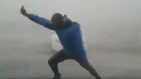 ¿Quién es este popular cazador de tormentas y qué hace en el huracán Irma?