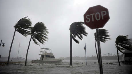 Testigo sobre la evacuación de Florida: "Parecía el comienzo de la Tercera Guerra Mundial" 