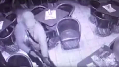 Hombres fuertemente armados matan a cinco personas en un bar de México (VIDEO+18)