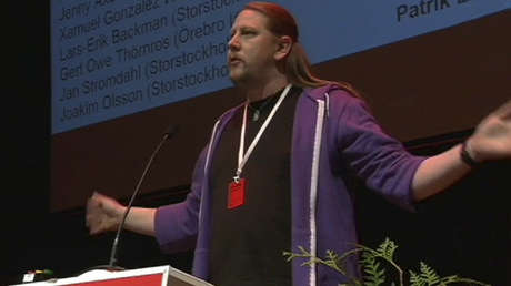 Un dirigente comunista, violado en Suecia por sus convicciones