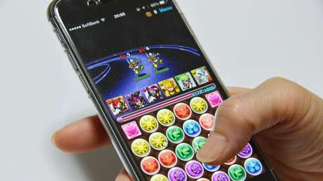 Italia: Joven recluida que iba a ser vendida en matrimonio, liberada gracias a un juego de móvil