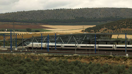 España: 10.000 personas se manifiestan en Murcia para lograr el soterramiento de las vías (VIDEO)
